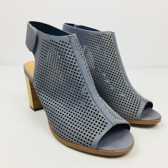Marcorepublic Chunky Stacked Heel Ankle Bootie - Picture 2 of 8